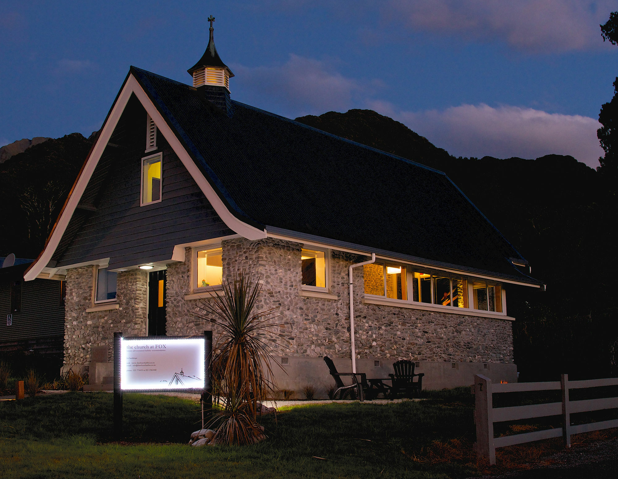 The Church At Fox Fox Glacier Exterior photo